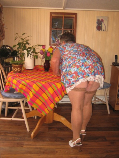 Fat granny Girdle Goddess exposes her huge boobs in a girdle and nylons 42923687