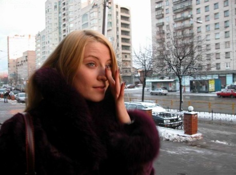 Blonde female goes pussy to mouth after meeting a stranger on the street 56656152