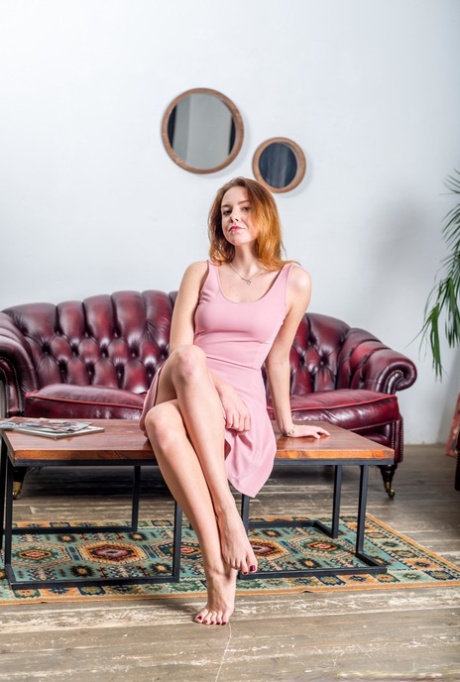 Natural redhead Lera Candy spreads her toes during non-nude action 28913712