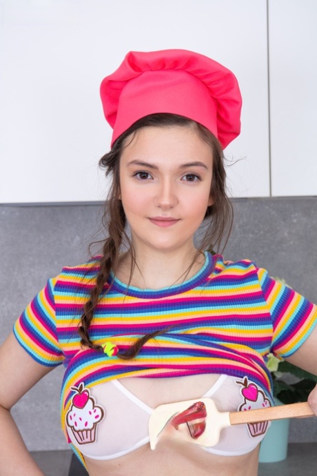Adorable teen Fiza sports a baker's hat while getting naked in the kitchen 76278686