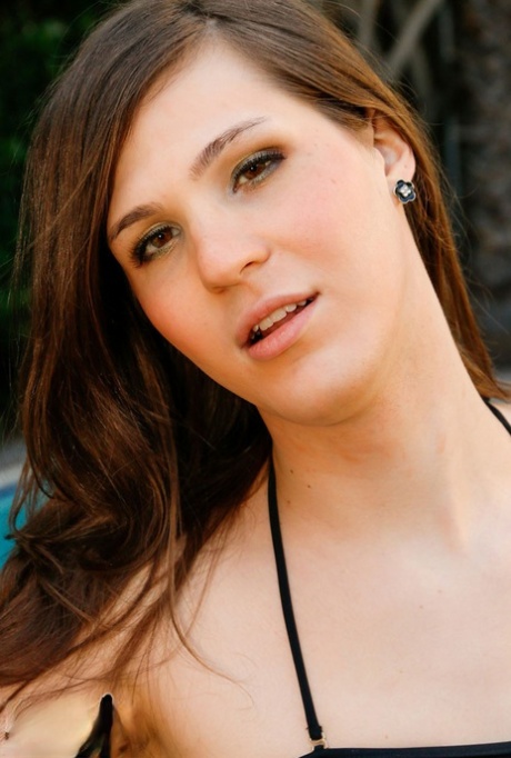 Grooby Girls starring Stefani Special Hot Photos 30730924